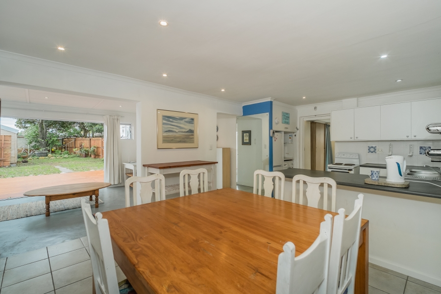 2 Bedroom Property for Sale in Kommetjie Western Cape